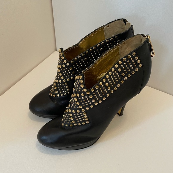 Ted Baker London Langley Court Gold studded Leather booties - Picture 1 of 8